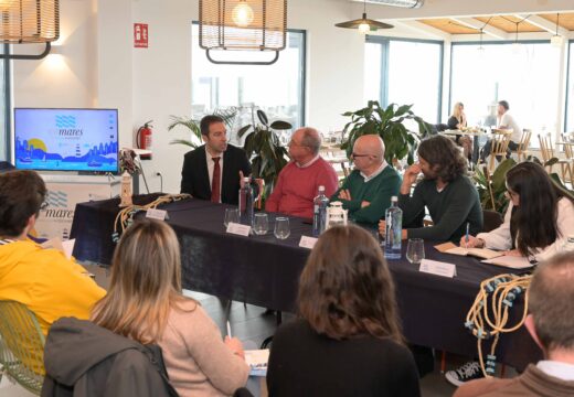 Alfonso Villares resalta o esforzo para xerar valor desde a cultura vinculada ao litoral galego como o que realiza o GALP Costa da Morte con Novemares